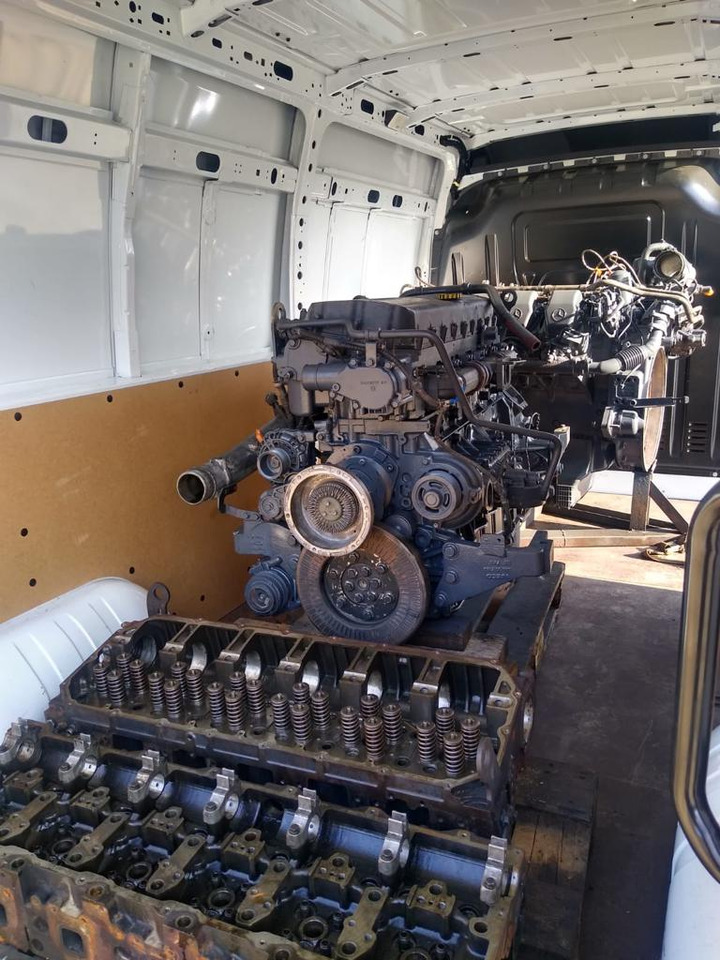 NEW HOLLAND Regeneracja naprawa Cursor 8 9 10 11 13 Euro6 5 4 3 - Mesin untuk Peralatan pertanian: gambar 1 NEW HOLLAND Regeneracja naprawa Cursor 8 9 10 11 13 Euro6 5 4 3 - Mesin untuk Peralatan pertanian: gambar 1