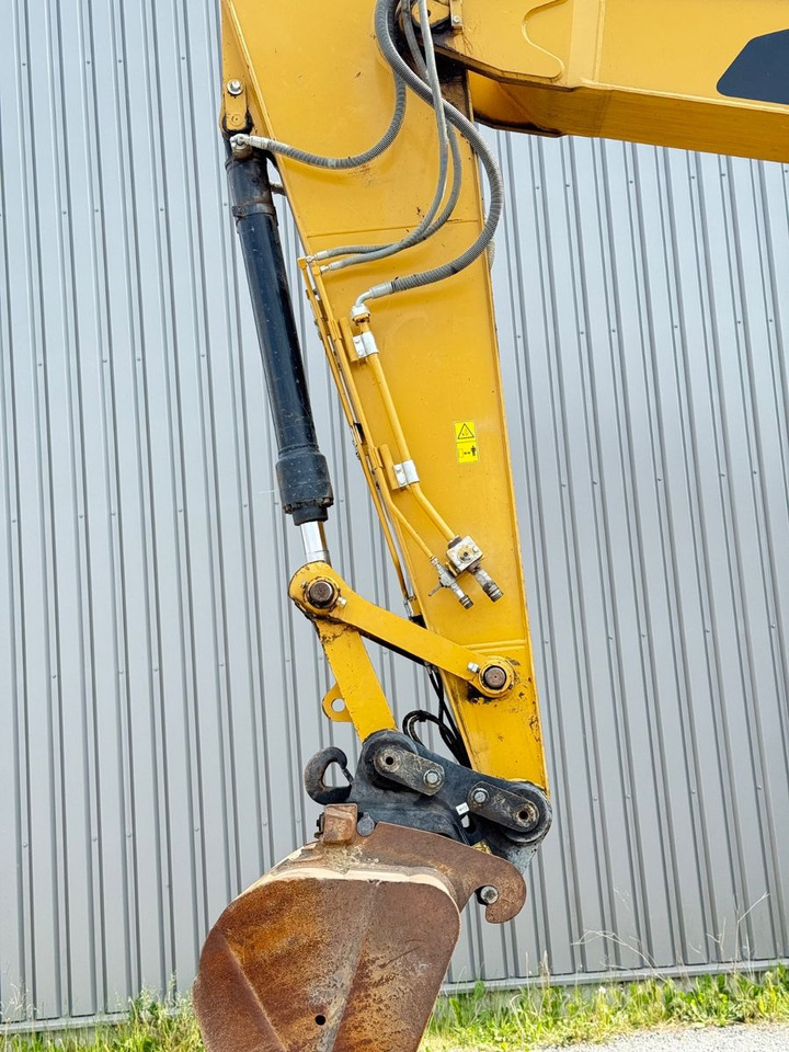 CAT 326FL - Ekskavator perayap: gambar 5 CAT 326FL - Ekskavator perayap: gambar 5