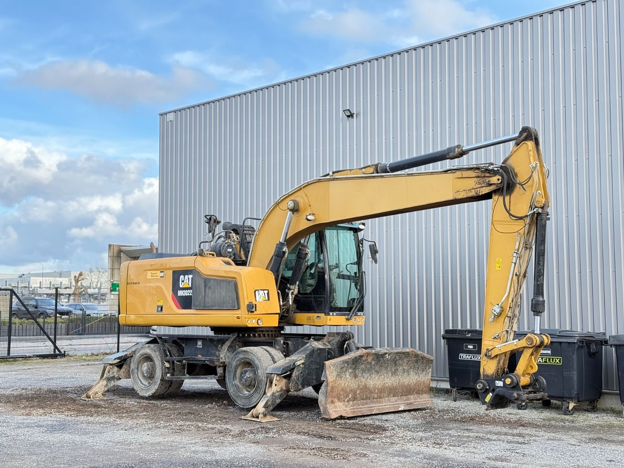 CAT MH3022 - Ekskavator roda: gambar 2 CAT MH3022 - Ekskavator roda: gambar 2