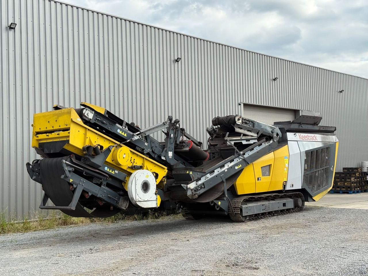 KEESTRACK R3H Mobile Brecheranlage mit Siebmodul - Tanaman penghancur mobil: gambar 4 KEESTRACK R3H Mobile Brecheranlage mit Siebmodul - Tanaman penghancur mobil: gambar 4