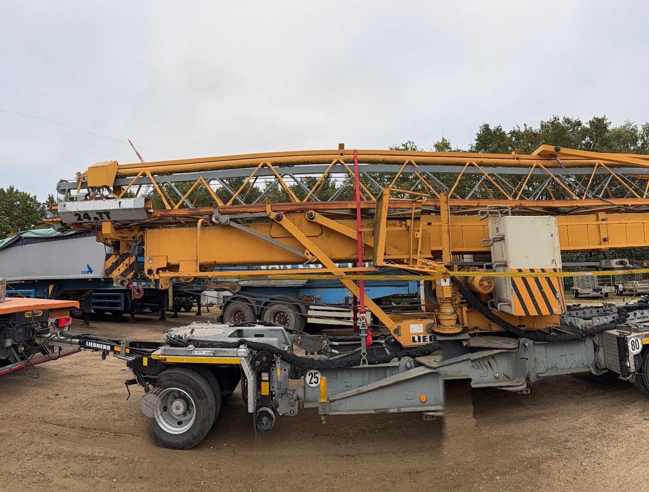 Liebherr 24TT - Derek menara: gambar 3 Liebherr 24TT - Derek menara: gambar 3