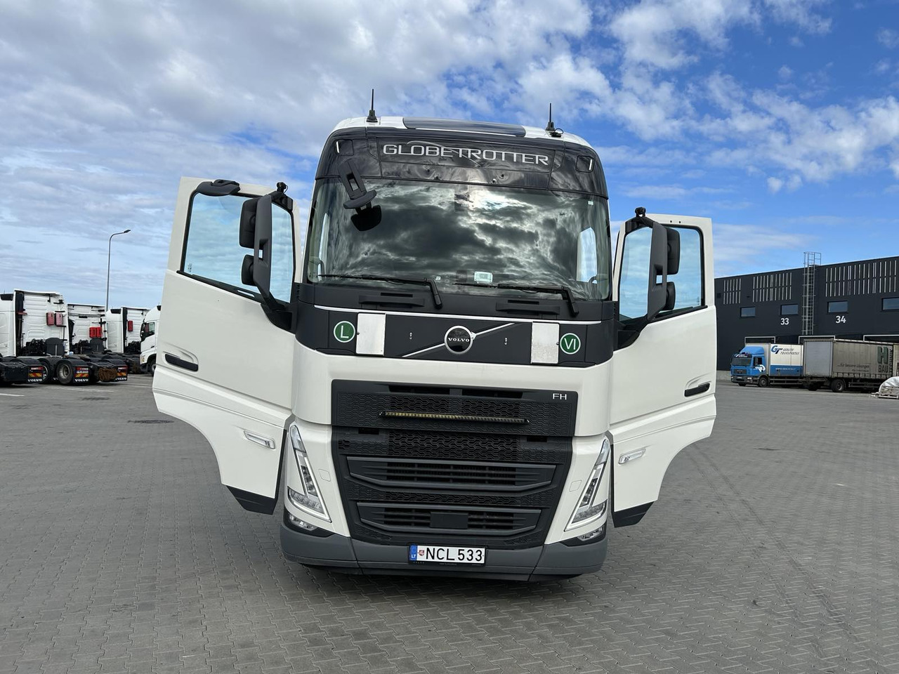 VOLVO FH D13 - Tractor head: gambar 4 VOLVO FH D13 - Tractor head: gambar 4