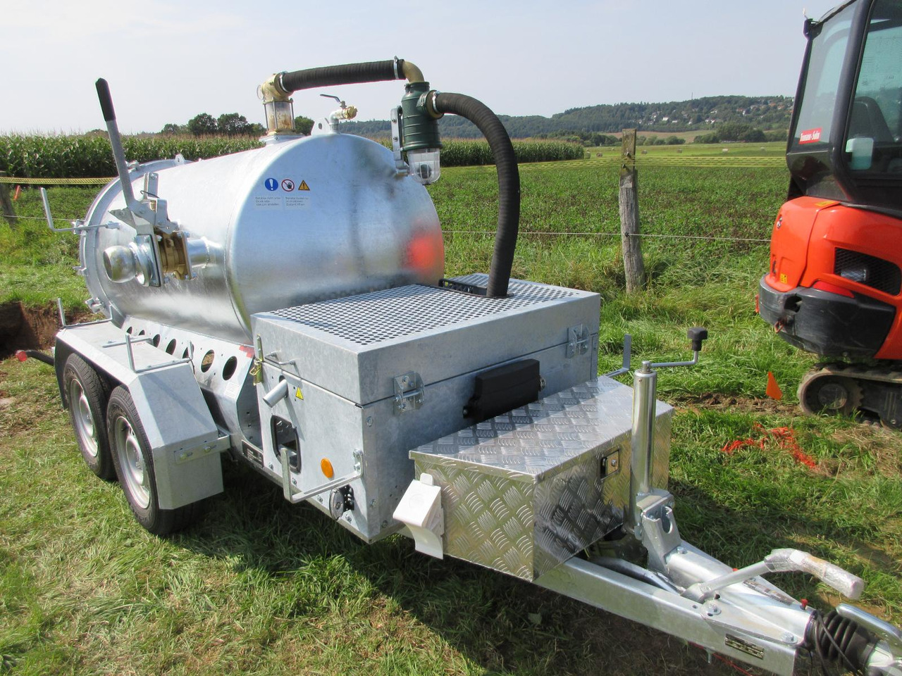 Vacuum system1500l / M-Vac 1500 - Truk vakum: gambar 2 Vacuum system1500l / M-Vac 1500 - Truk vakum: gambar 2