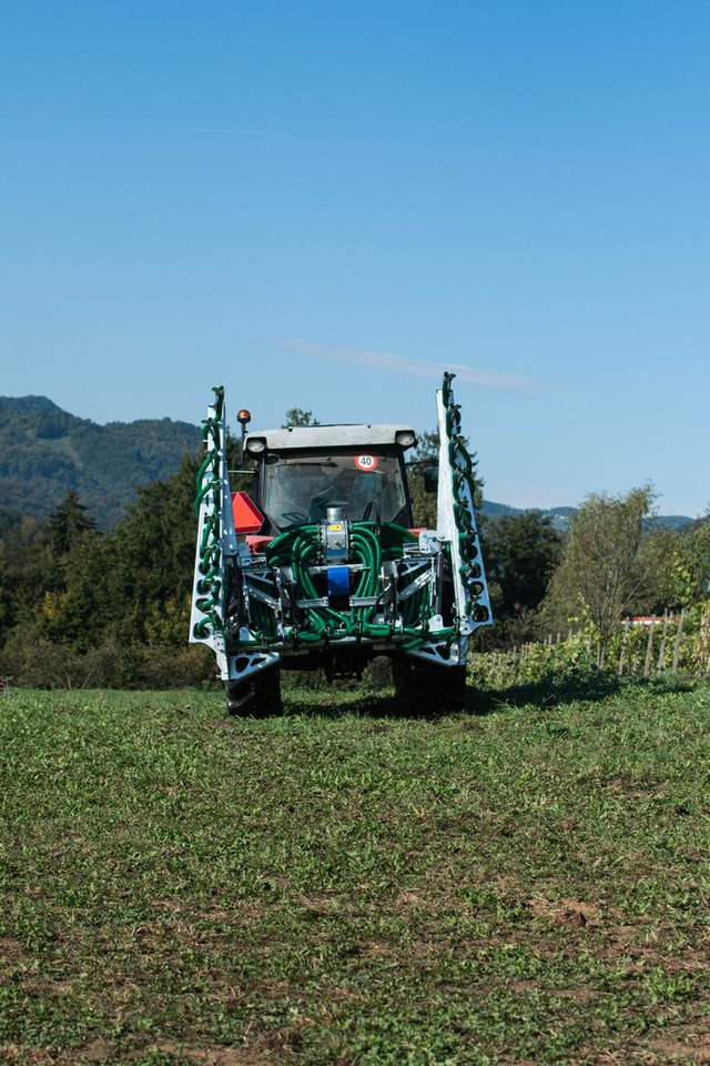 BeTEC Gülleinjektor / Slurry injector / Injecteur / Aplikator - Injektor bubur: gambar 3 BeTEC Gülleinjektor / Slurry injector / Injecteur / Aplikator - Injektor bubur: gambar 3