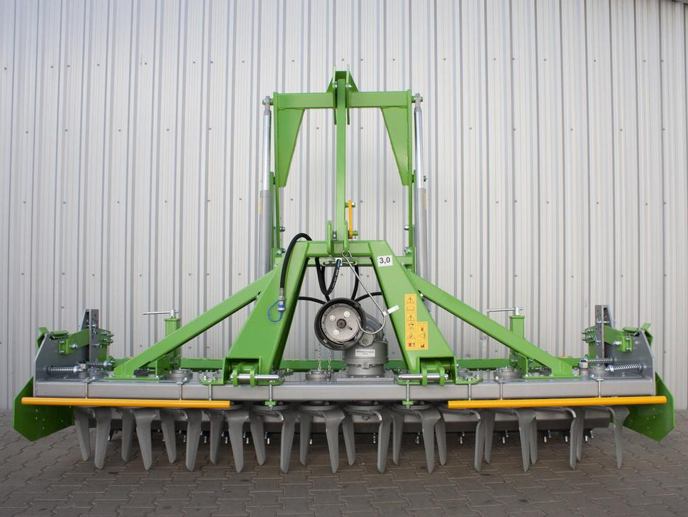 Bomet Kreiselegge / Power harrow / Herse rotative / Erpice rotante / Grada rotativa / Brona wirnikowa 3 m - Garu putar: gambar 1 Bomet Kreiselegge / Power harrow / Herse rotative / Erpice rotante / Grada rotativa / Brona wirnikowa 3 m - Garu putar: gambar 1