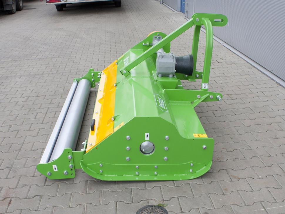 Bomet Schlegelmulcher / Flail mower / Faucheuse à fléaux / condizionatore a flagelli / Мульчер / Kosiarka bijakowa Indus 2 m - Mesin pemotong chopper: gambar 3 Bomet Schlegelmulcher / Flail mower / Faucheuse à fléaux / condizionatore a flagelli / Мульчер / Kosiarka bijakowa Indus 2 m - Mesin pemotong chopper: gambar 3