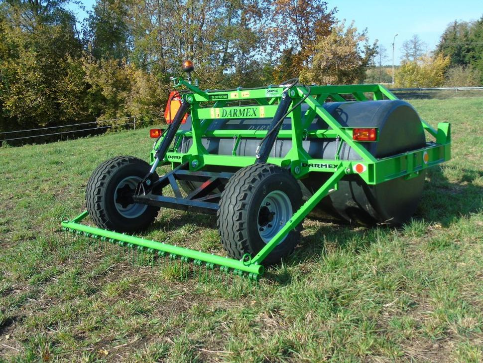 Darmex Wiesenwalze / Meadow roller / Rouleau de prairie / Rullo liscio / Каток луговой / Wał łąkowy 3 m - Rol pertanian: gambar 4 Darmex Wiesenwalze / Meadow roller / Rouleau de prairie / Rullo liscio / Каток луговой / Wał łąkowy 3 m - Rol pertanian: gambar 4