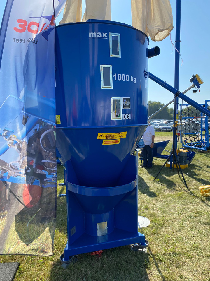 Dozamech Getreidemischanlage / Feed mixer / Melangeuse de fourrage / Miscelatore di mangime / Кормосмеситель / Mieszalnik H-033/2 1000 kg - Peralatan ternak: gambar 1 Dozamech Getreidemischanlage / Feed mixer / Melangeuse de fourrage / Miscelatore di mangime / Кормосмеситель / Mieszalnik H-033/2 1000 kg - Peralatan ternak: gambar 1