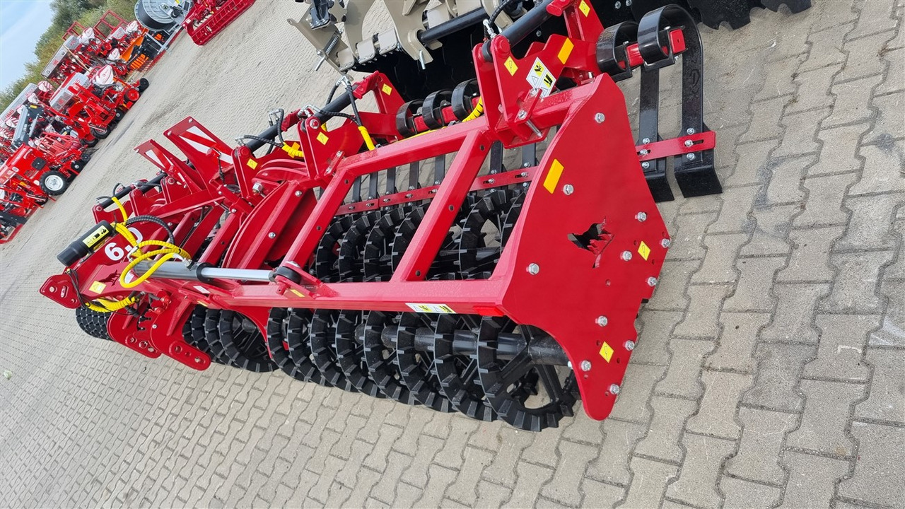 Lupus Crosskillwalze / Crosskill roller / Rouleau / Wał 6 m - Rol pertanian: gambar 5 Lupus Crosskillwalze / Crosskill roller / Rouleau / Wał 6 m - Rol pertanian: gambar 5