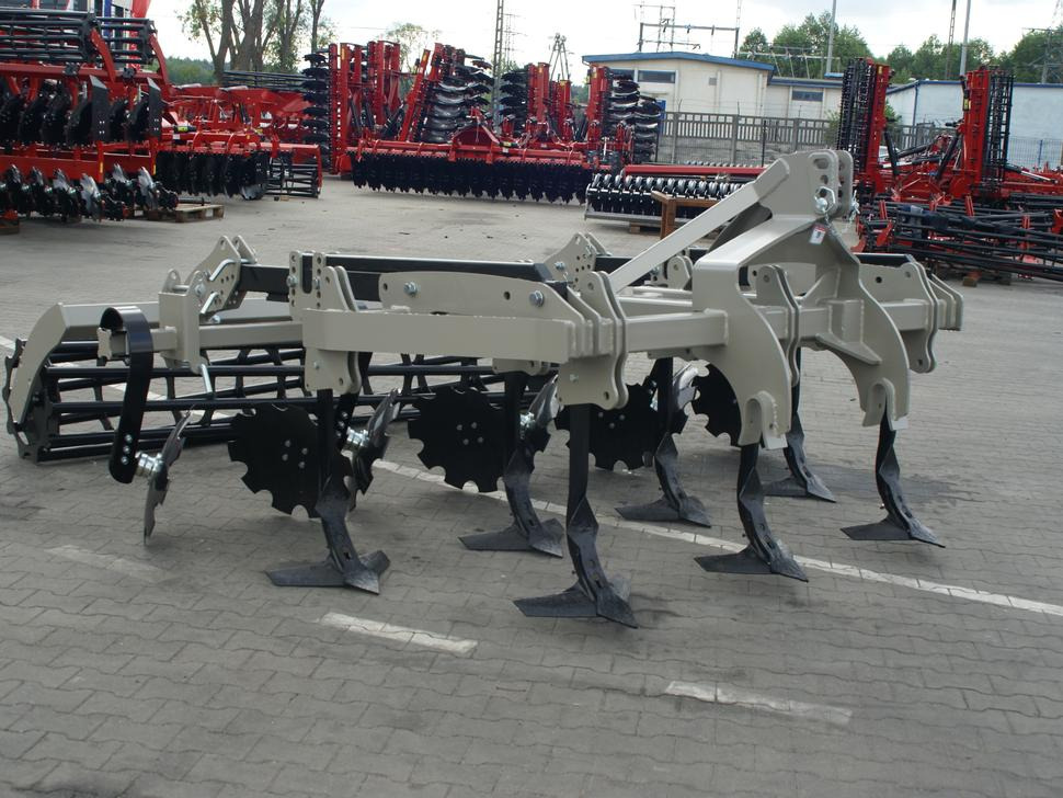 ROLEX Flügelschargrubber / Stubble cultivator / Dechaumeur à dents / Aratri stoppiatori / Стерневой культиватор / Agregat podorywkowy 3 m - Petani: gambar 5 ROLEX Flügelschargrubber / Stubble cultivator / Dechaumeur à dents / Aratri stoppiatori / Стерневой культиватор / Agregat podorywkowy 3 m - Petani: gambar 5
