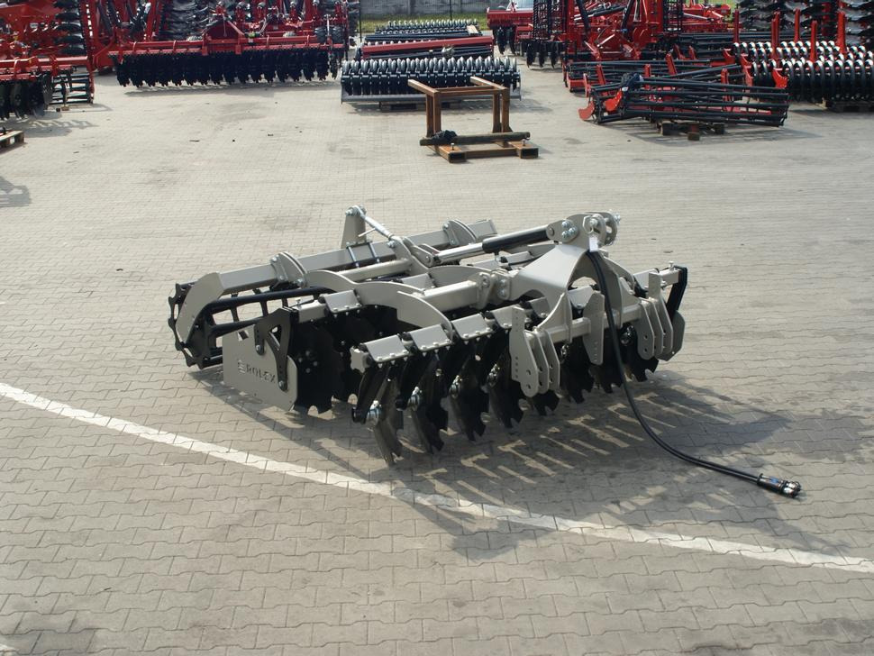 ROLEX Scheibenegge / Disc harrow for vineyards / Dechaumeur à disques pour vignes / Erpice a dischi / Дисковая борона для виноградника / Brona talerzowa do winnic 1,1 m - Garu cakram: gambar 4 ROLEX Scheibenegge / Disc harrow for vineyards / Dechaumeur à disques pour vignes / Erpice a dischi / Дисковая борона для виноградника / Brona talerzowa do winnic 1,1 m - Garu cakram: gambar 4