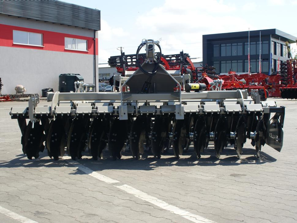 Rolex Scheibenegge / Disc harrow with hydropack / Déchaumeur à disques avec support semoir / Erpice a dischi / Cultivador de discos con hydropack / Дисковая борона с гидропаком 3 m - Garu cakram: gambar 3 Rolex Scheibenegge / Disc harrow with hydropack / Déchaumeur à disques avec support semoir / Erpice a dischi / Cultivador de discos con hydropack / Дисковая борона с гидропаком 3 m - Garu cakram: gambar 3