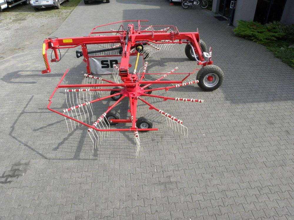 Spawex Kreiselschwader / Rake / Andaineur / Ranghinatore / Rastrillo / Роторные грабли / Zgrabiarka 7,65 m - Peralatan untuk pembuatan jerami: gambar 3 Spawex Kreiselschwader / Rake / Andaineur / Ranghinatore / Rastrillo / Роторные грабли / Zgrabiarka 7,65 m - Peralatan untuk pembuatan jerami: gambar 3