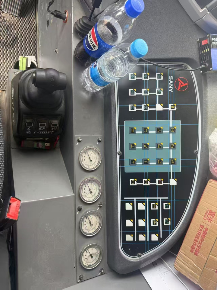 SANY SAC200C8 - Derek semua medan: gambar 2 SANY SAC200C8 - Derek semua medan: gambar 2