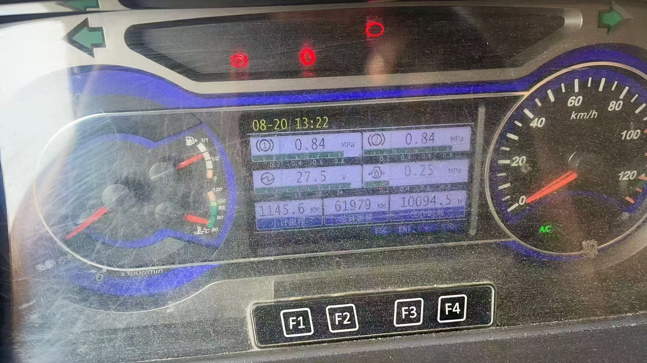 SANY STC800T6 - Derek bergerak: gambar 2 SANY STC800T6 - Derek bergerak: gambar 2