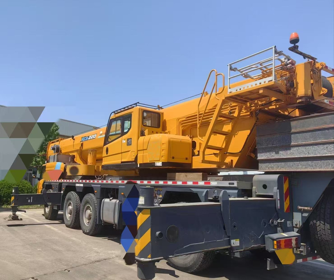 XCMG XCA130L7C - Derek semua medan: gambar 4 XCMG XCA130L7C - Derek semua medan: gambar 4