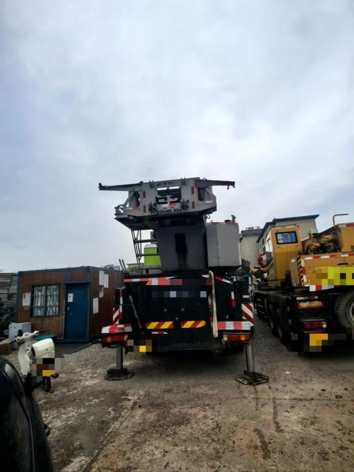 ZOOMLION 200E7 - Derek semua medan: gambar 2 ZOOMLION 200E7 - Derek semua medan: gambar 2