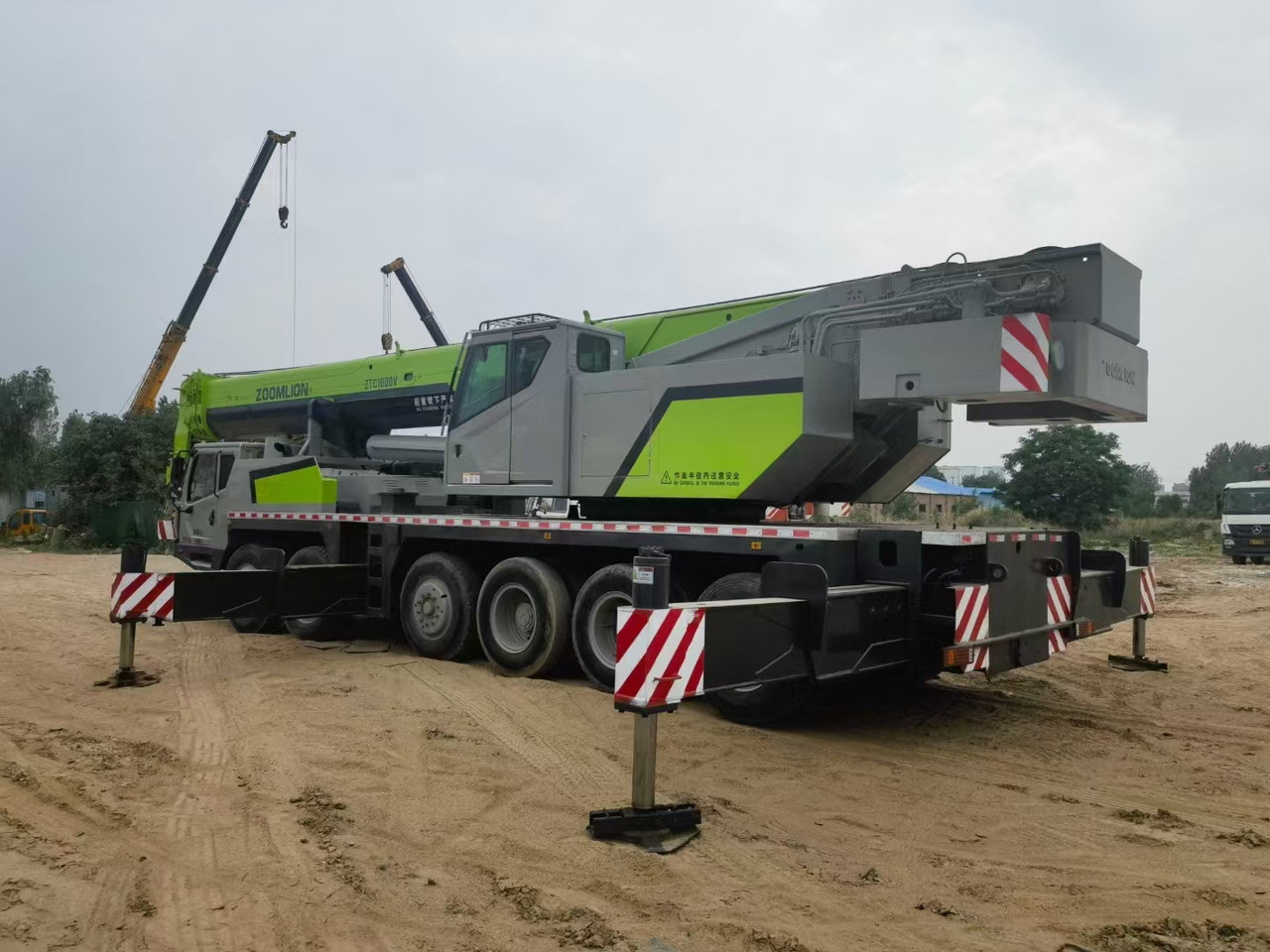 ZOOMLION ZTC1000V - Derek bergerak: gambar 1 ZOOMLION ZTC1000V - Derek bergerak: gambar 1