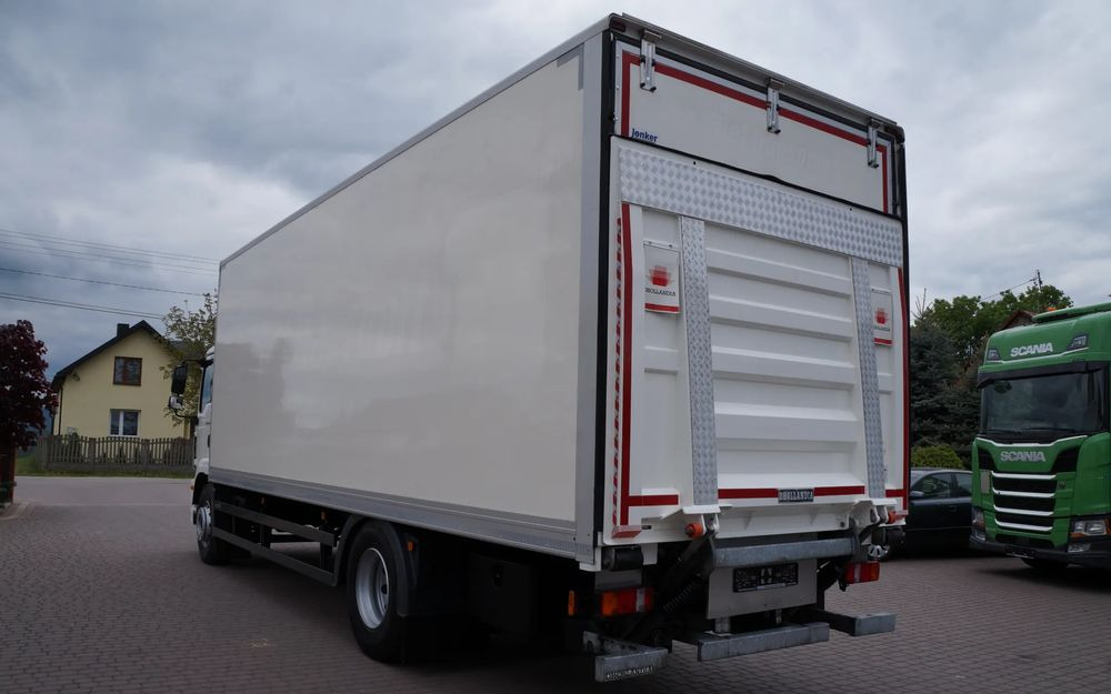 MAN TGM 18.250 / 18.290 EURO 6 KONTENER 19 PALET ŁAD. 9800 KG WINDA - Truk box: gambar 4 MAN TGM 18.250 / 18.290 EURO 6 KONTENER 19 PALET ŁAD. 9800 KG WINDA - Truk box: gambar 4