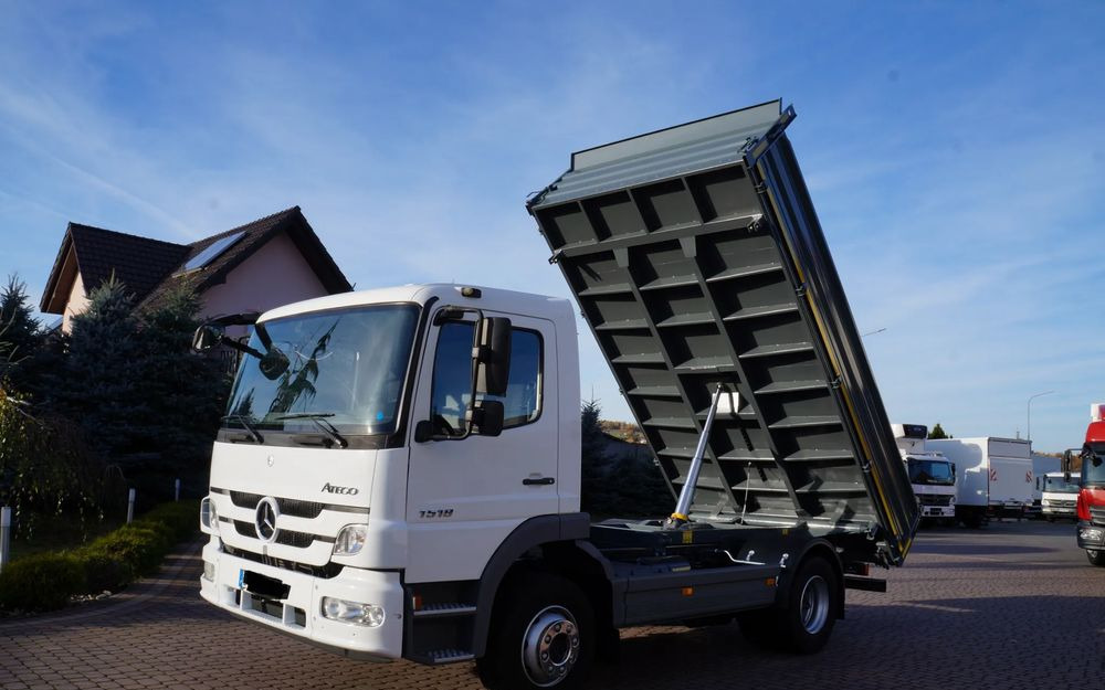 Mercedes-Benz ATEGO 1518 EURO 5 WYWROTKA 3 STRONNA KIPER 1524 - Truk jungkit: gambar 3 Mercedes-Benz ATEGO 1518 EURO 5 WYWROTKA 3 STRONNA KIPER 1524 - Truk jungkit: gambar 3
