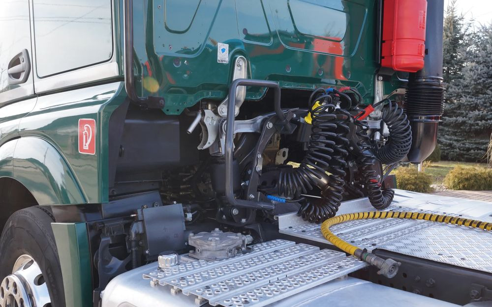 Tractor head Mercedes-Benz ACTROS 1843 MP5 STANDARD FULL LED KLIMA POSTOJOWA ALCOA: gambar 6