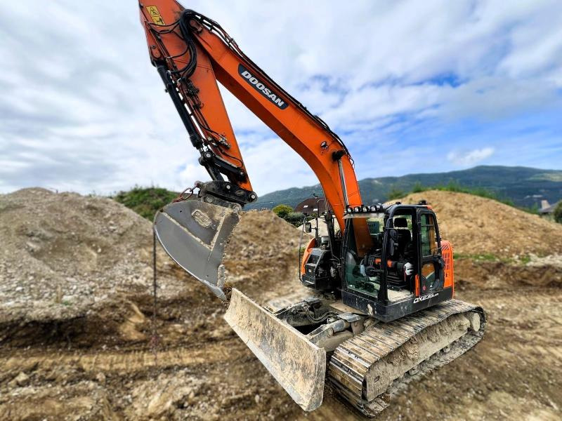 Doosan DX235 LCR-5 PELLE A CHENILLES 26T - Ekskavator perayap: gambar 5 Doosan DX235 LCR-5 PELLE A CHENILLES 26T - Ekskavator perayap: gambar 5