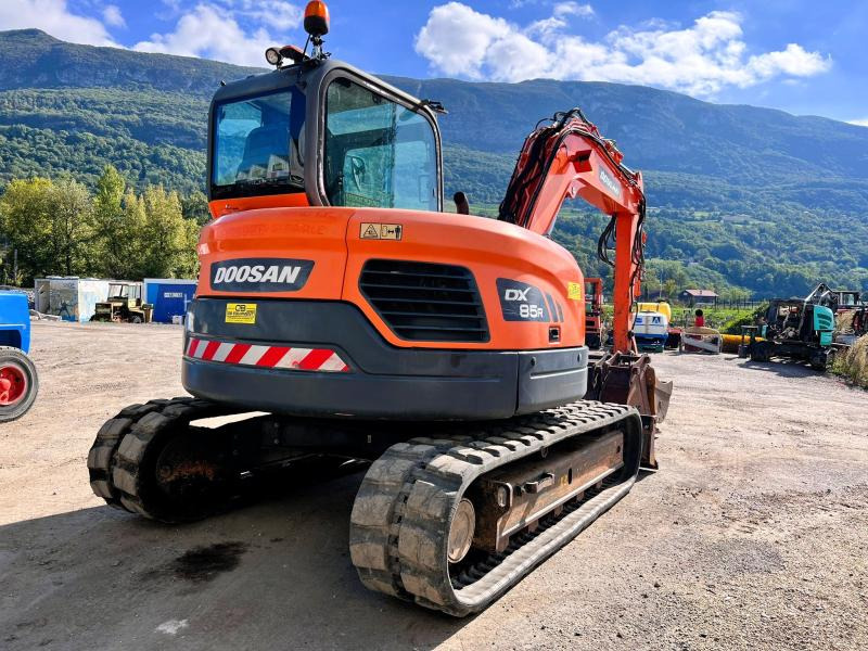 Doosan DX85R-3 PELLE A CHENILLES 8,5T PELLE A CHENILLES 8,5T - Ekskavator perayap: gambar 5 Doosan DX85R-3 PELLE A CHENILLES 8,5T PELLE A CHENILLES 8,5T - Ekskavator perayap: gambar 5