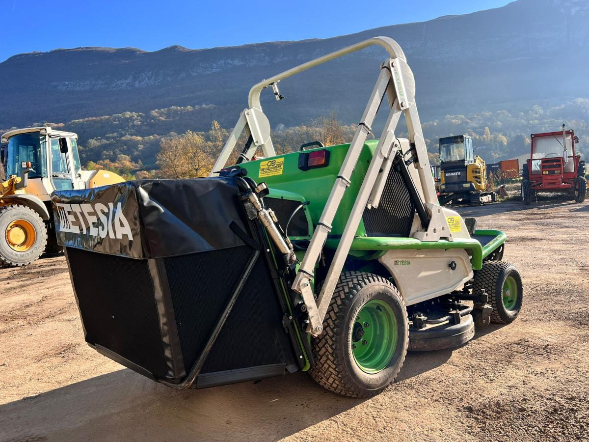 ETESIA HYDRO 124D Tondeuse autoportée 124cm - Mesin pemotong rumput: gambar 5 ETESIA HYDRO 124D Tondeuse autoportée 124cm - Mesin pemotong rumput: gambar 5