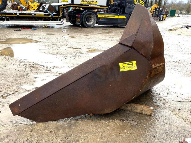 Godet trapèze attache Morin M6 - Ember ekskavator: gambar 4 Godet trapèze attache Morin M6 - Ember ekskavator: gambar 4