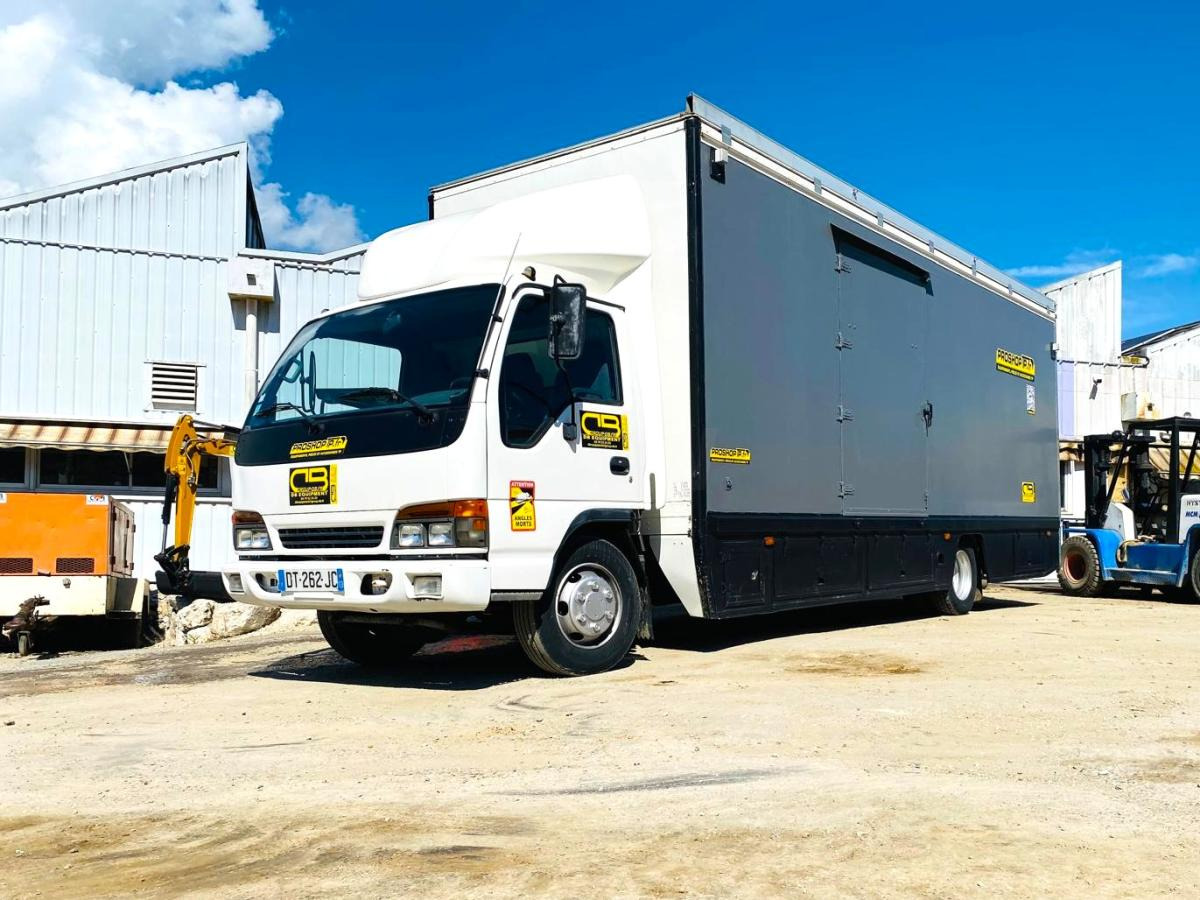 ISUZU Camion SÉRIE N AVEC 2 STRUCTURES CHAPITEAUX - Truk box: gambar 1 ISUZU Camion SÉRIE N AVEC 2 STRUCTURES CHAPITEAUX - Truk box: gambar 1