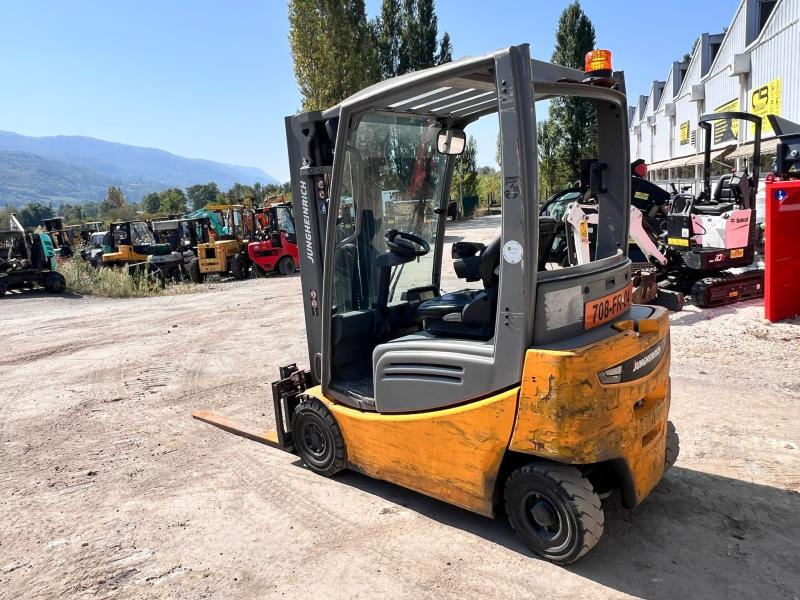 Jungheinrich EFG316K Chariot élévateur électrique 1,6T - Forklift listrik: gambar 2 Jungheinrich EFG316K Chariot élévateur électrique 1,6T - Forklift listrik: gambar 2