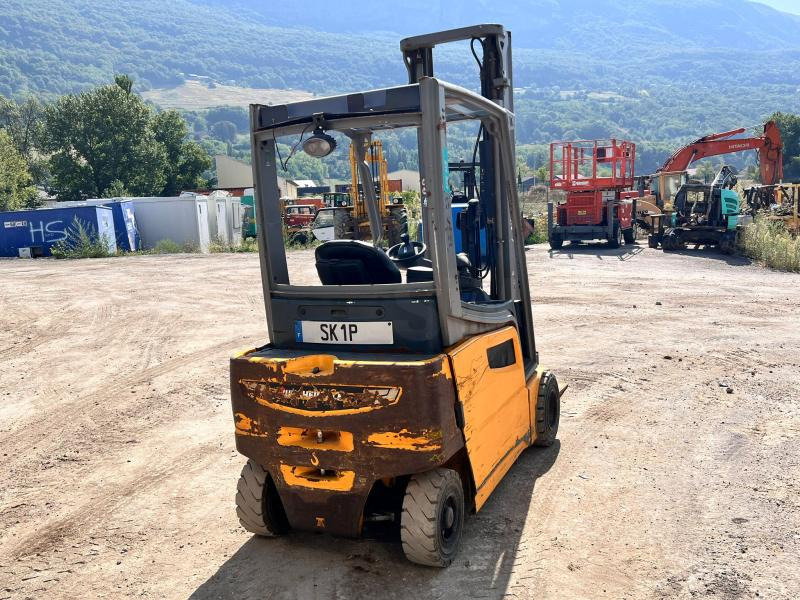 Jungheinrich EFG318 400ZZ Chariot élévateur électrique 1,8T - Forklift listrik: gambar 3 Jungheinrich EFG318 400ZZ Chariot élévateur électrique 1,8T - Forklift listrik: gambar 3