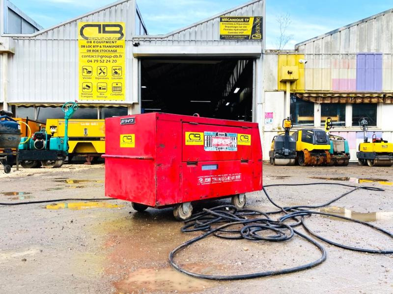 Ekskavator mini KOBELCO Mini pelle électrique SK007: gambar 11 Ekskavator mini KOBELCO Mini pelle électrique SK007: gambar 11