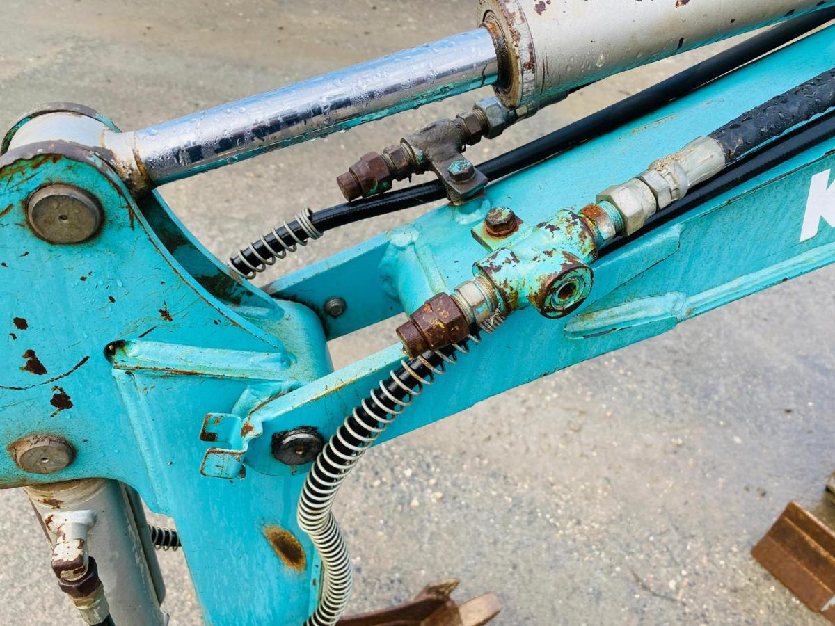 Ekskavator mini KOBELCO Mini pelle électrique SK007: gambar 7 Ekskavator mini KOBELCO Mini pelle électrique SK007: gambar 7