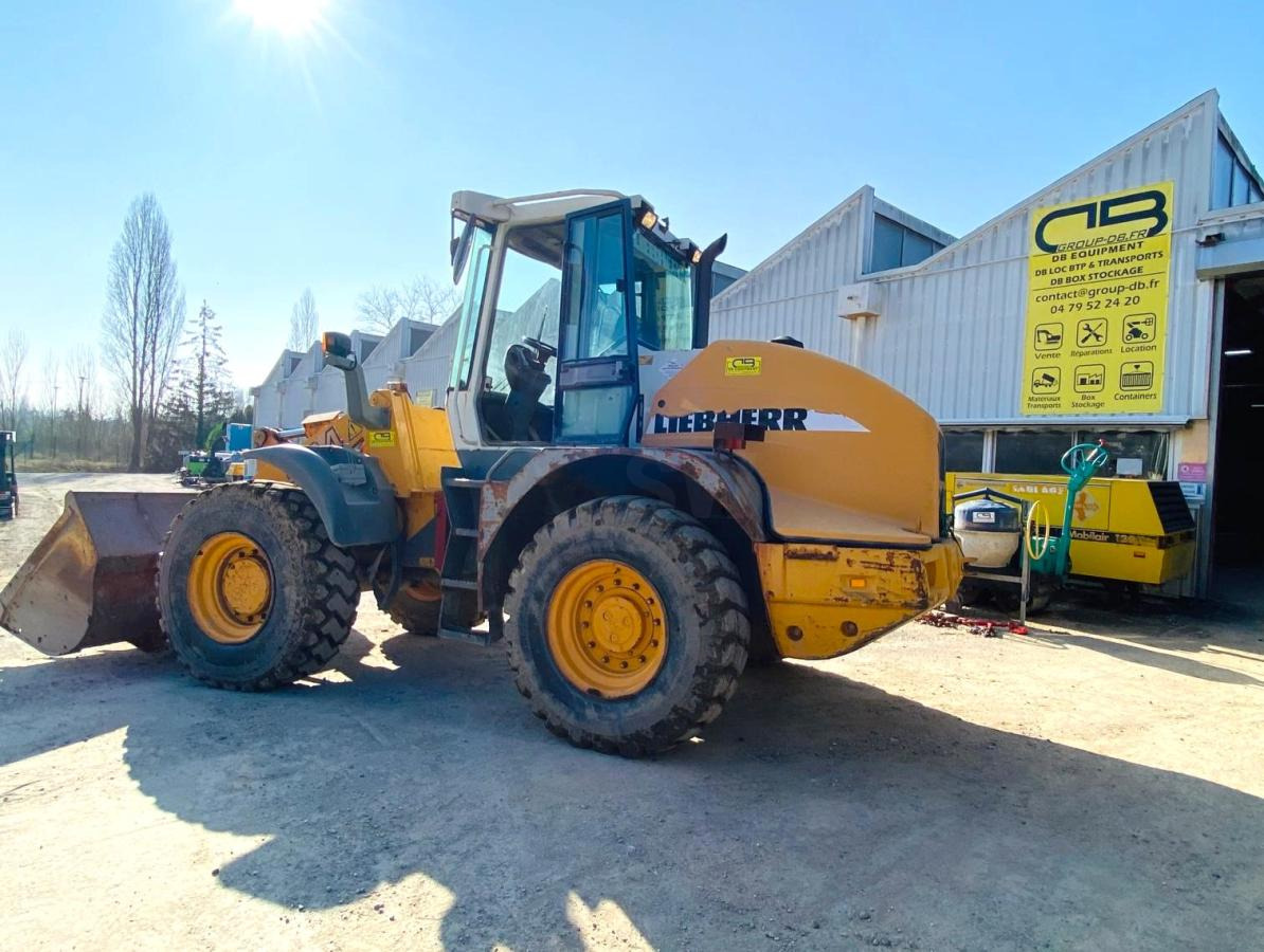 LIEBHERR Chargeuse L524 10T - Wheel loader: gambar 3 LIEBHERR Chargeuse L524 10T - Wheel loader: gambar 3