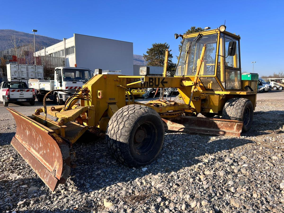 Mbu G50A NIVELEUSE 7T - Grader: gambar 1 Mbu G50A NIVELEUSE 7T - Grader: gambar 1