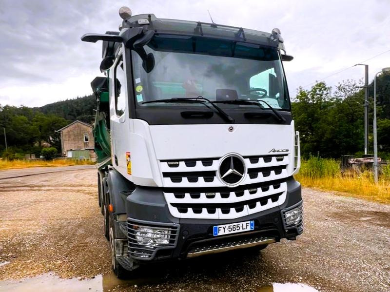 Mercedes Arocs CAMION BENNE 8x4 460cv 11L Euro6 - Truk jungkit: gambar 3 Mercedes Arocs CAMION BENNE 8x4 460cv 11L Euro6 - Truk jungkit: gambar 3