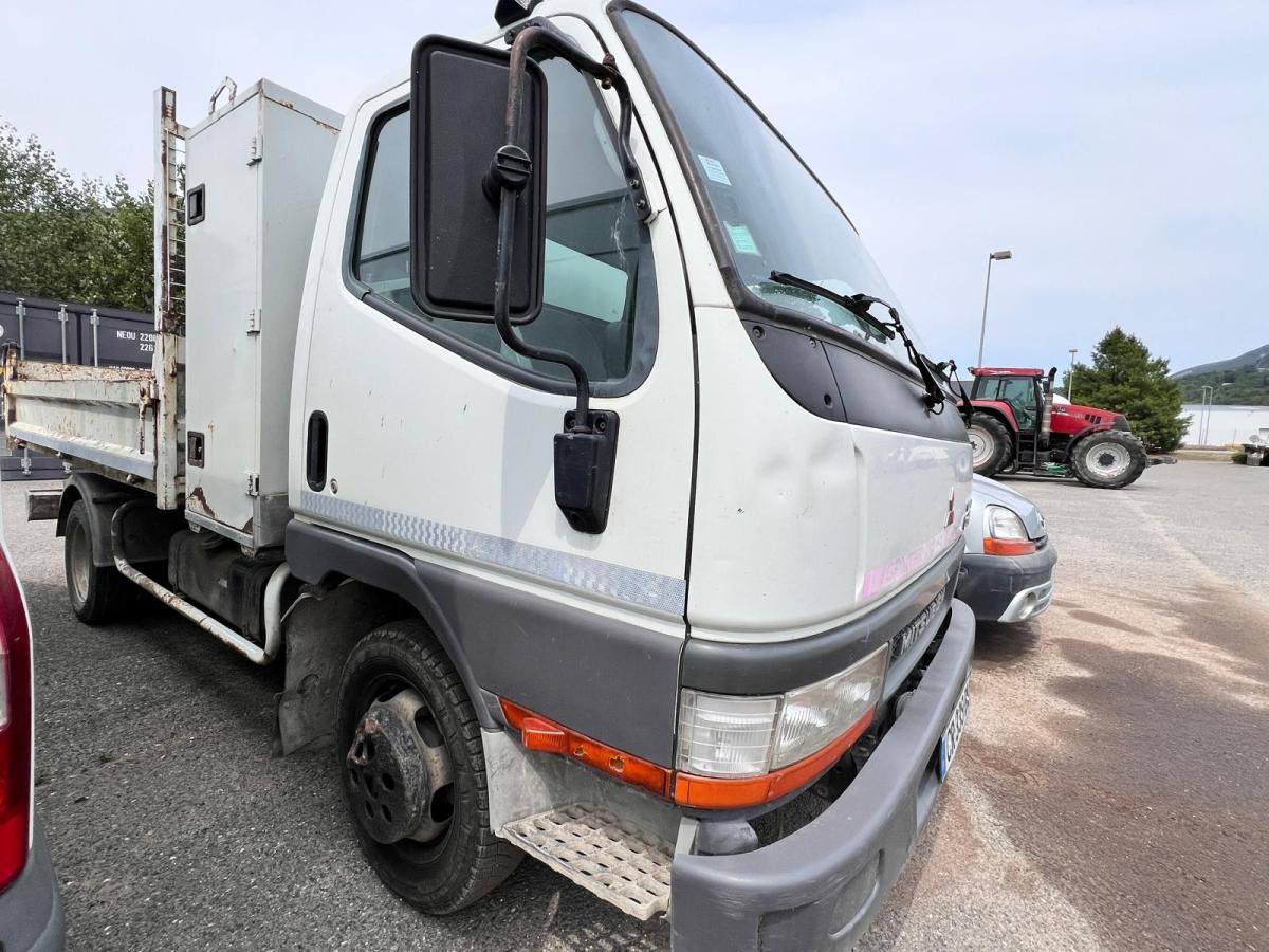 Mitsubishi Canter FB634 D CAMION BENNE (NET DE TVA) - Van jungkit: gambar 2 Mitsubishi Canter FB634 D CAMION BENNE (NET DE TVA) - Van jungkit: gambar 2