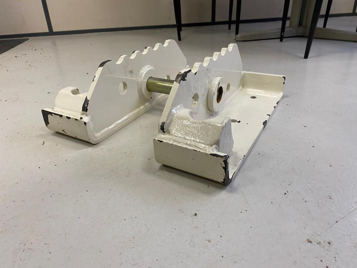 Pied de stabilisateur NEUF Pour TEREX TLB 830 à 990 et Benford - Suku cadang untuk Backhoe loader: gambar 2 Pied de stabilisateur NEUF Pour TEREX TLB 830 à 990 et Benford - Suku cadang untuk Backhoe loader: gambar 2