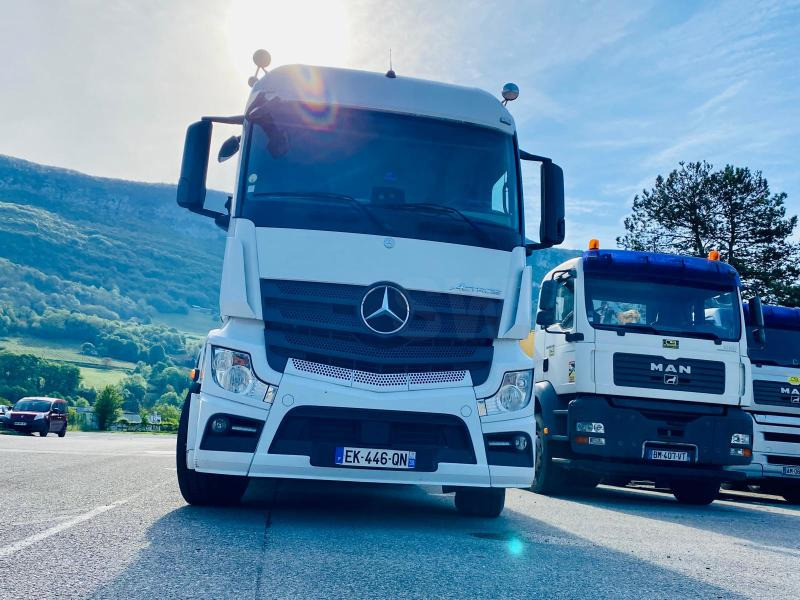 MERCEDES Tracteur routier ACTROS 1851 4X2 avec KIT HYDRAULIQUE - Tractor head: gambar 5 MERCEDES Tracteur routier ACTROS 1851 4X2 avec KIT HYDRAULIQUE - Tractor head: gambar 5