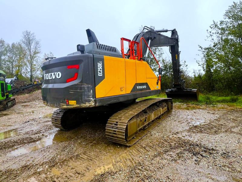 Volvo EC250EL PELLE 29T - Ekskavator perayap: gambar 3 Volvo EC250EL PELLE 29T - Ekskavator perayap: gambar 3