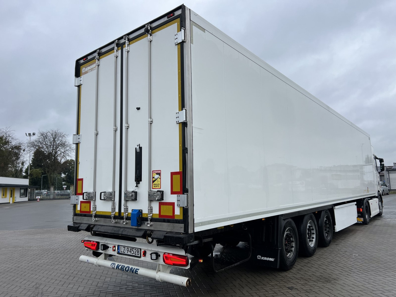 KRONE SDR - Semi-trailer berpendingin: gambar 1 KRONE SDR - Semi-trailer berpendingin: gambar 1