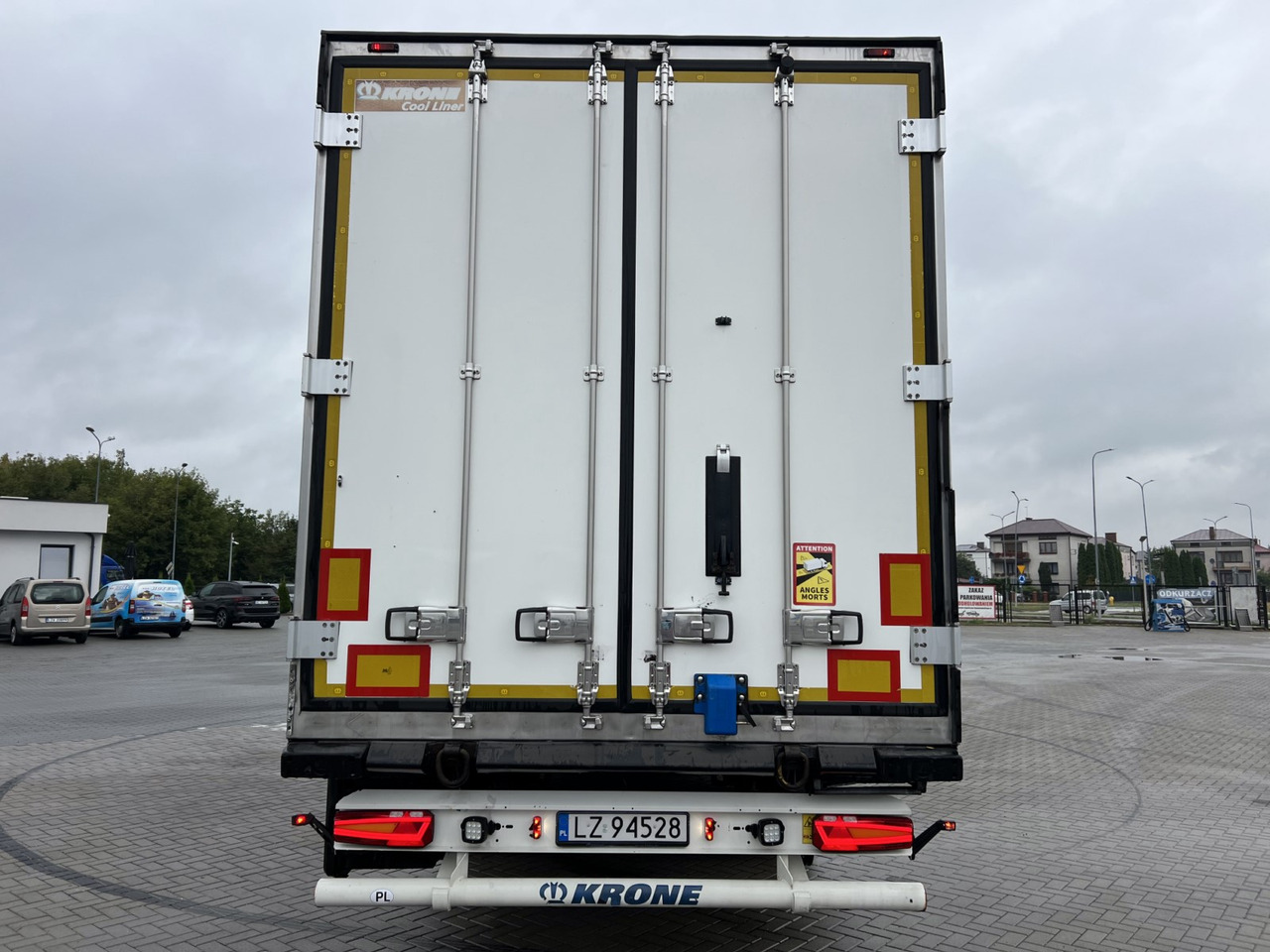 KRONE SDR - Semi-trailer berpendingin: gambar 2 KRONE SDR - Semi-trailer berpendingin: gambar 2