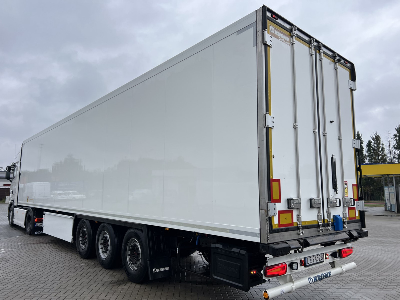 KRONE SDR - Semi-trailer berpendingin: gambar 3 KRONE SDR - Semi-trailer berpendingin: gambar 3