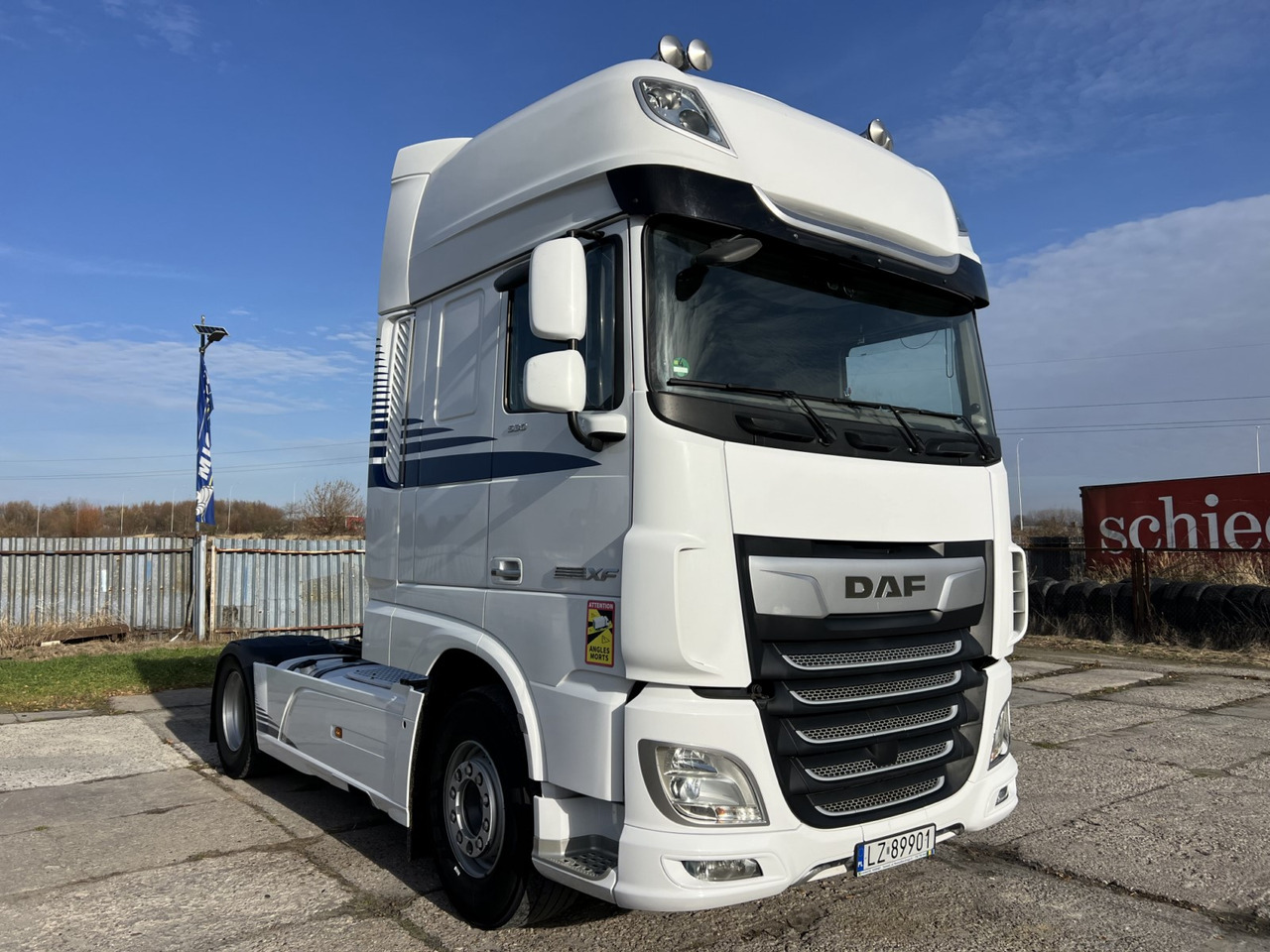DAF XF530 - Tractor head: gambar 3 DAF XF530 - Tractor head: gambar 3