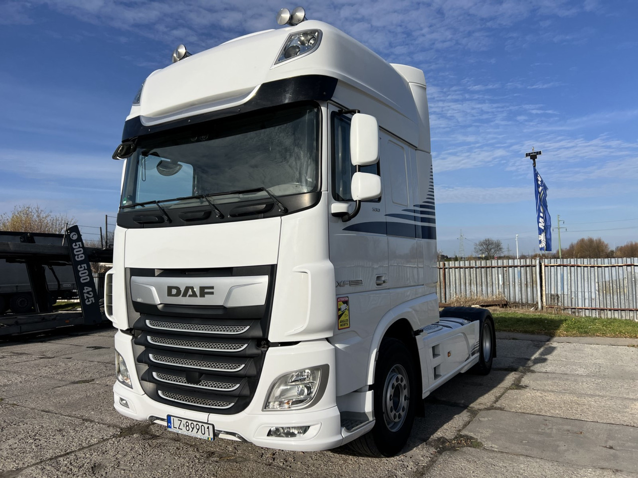DAF XF530 - Tractor head: gambar 1 DAF XF530 - Tractor head: gambar 1