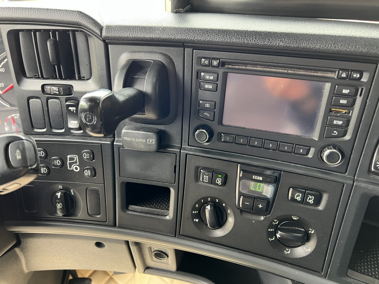 Tractor head Scania N320 R410: gambar 17