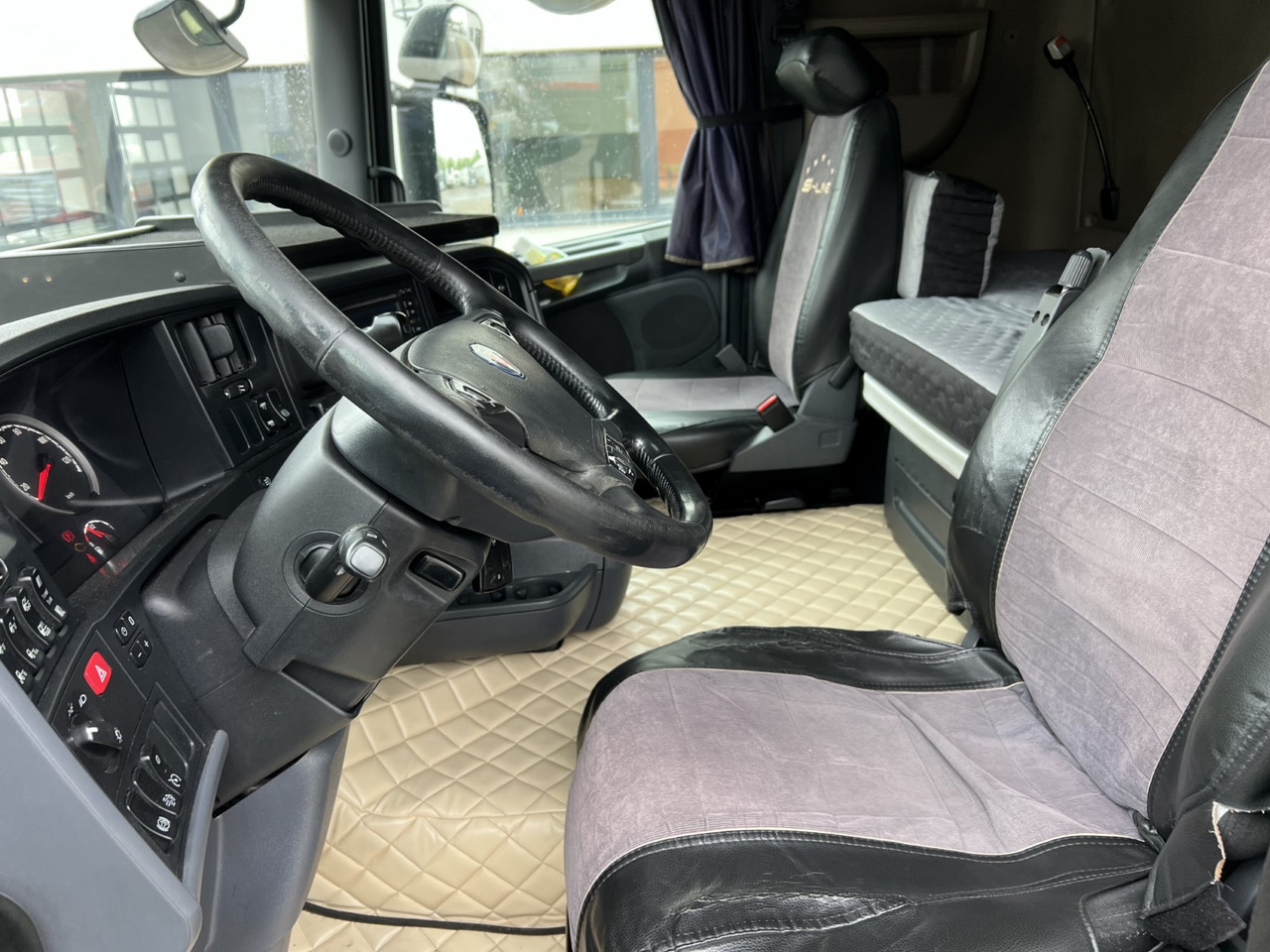 Tractor head Scania N320 R410: gambar 13