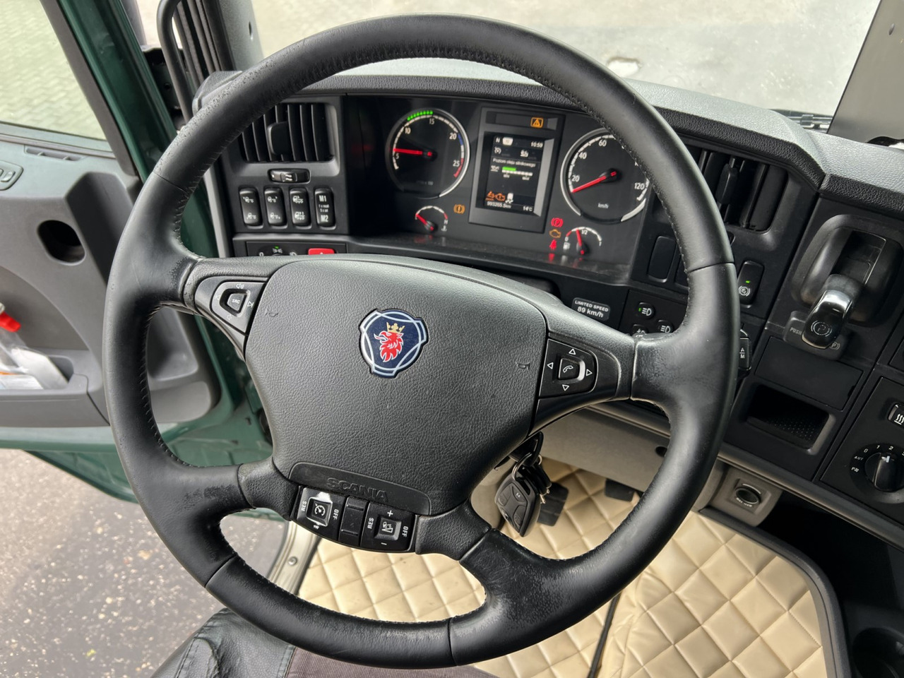 Tractor head Scania N320 R410: gambar 16