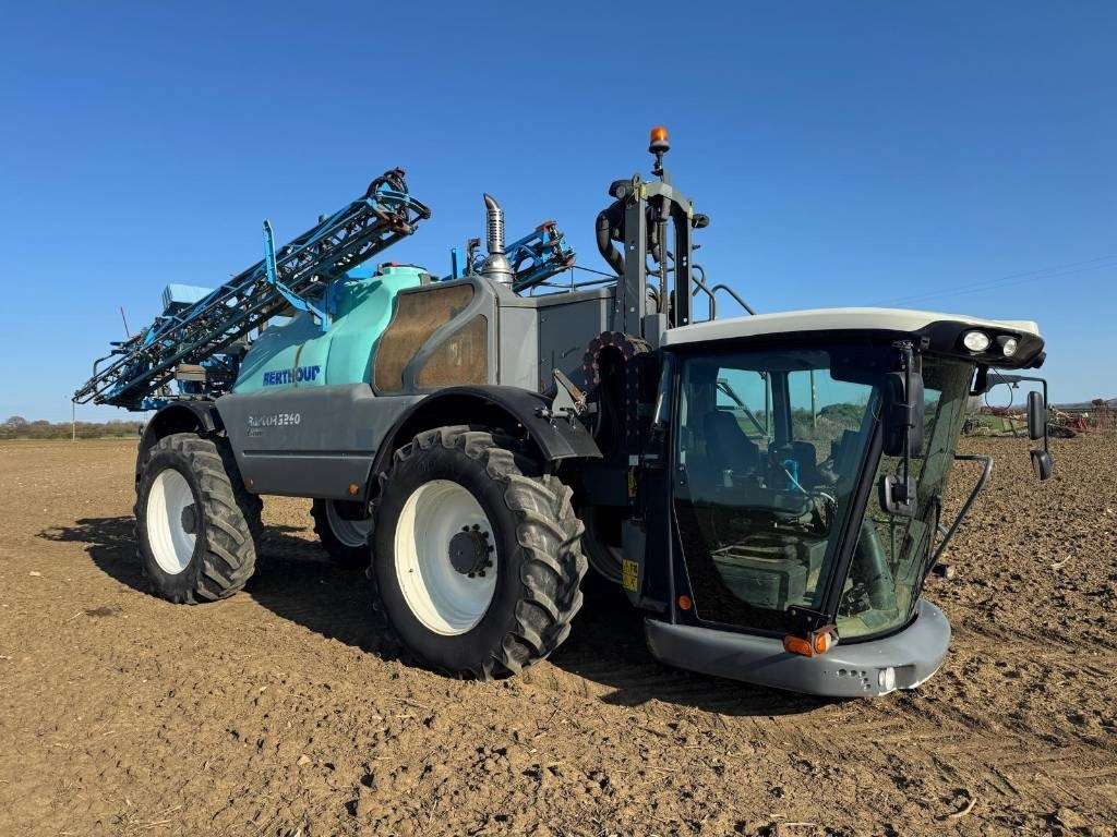 Berthoud Raptor 3240 24m - Penyemprot self-propelled: gambar 5 Berthoud Raptor 3240 24m - Penyemprot self-propelled: gambar 5